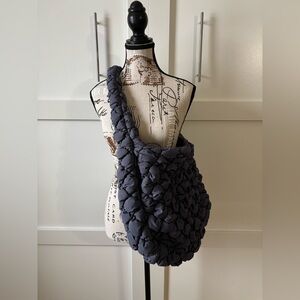 Aritzia Curator Bigger Bag in Blue